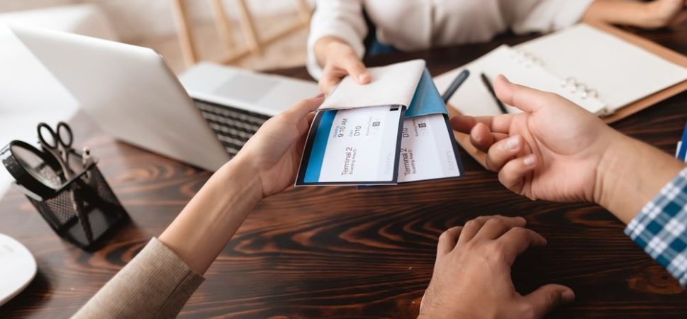 2 Practical Tips to Choose a Legit Essay Writing Agency