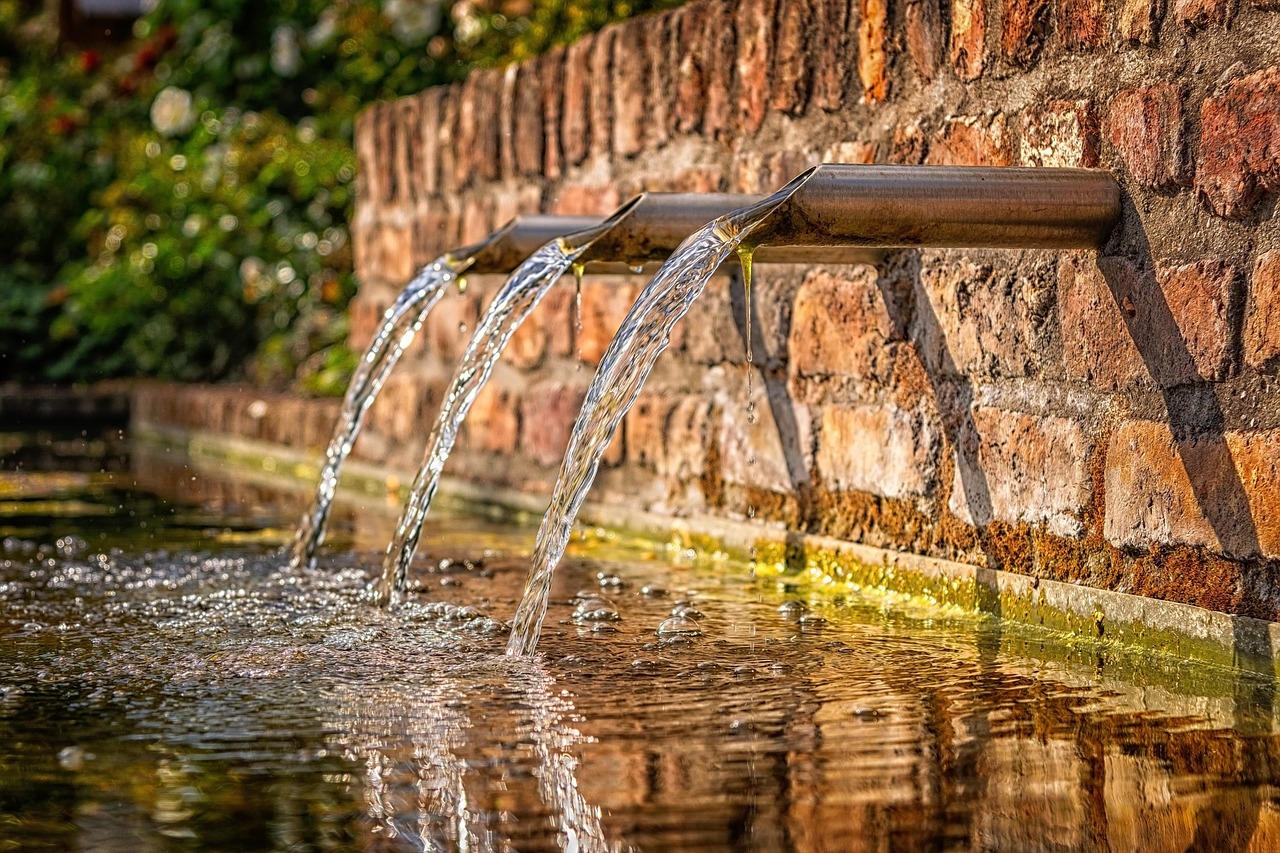 Fountain, water, flow — Singapore Property Investment Psychology: How Buyer Behavior Shapes Market Trends